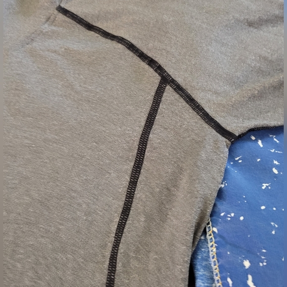 Drop Shoulder, Long Sleeve Hooded Top Pullovers - Picture 8 of 12